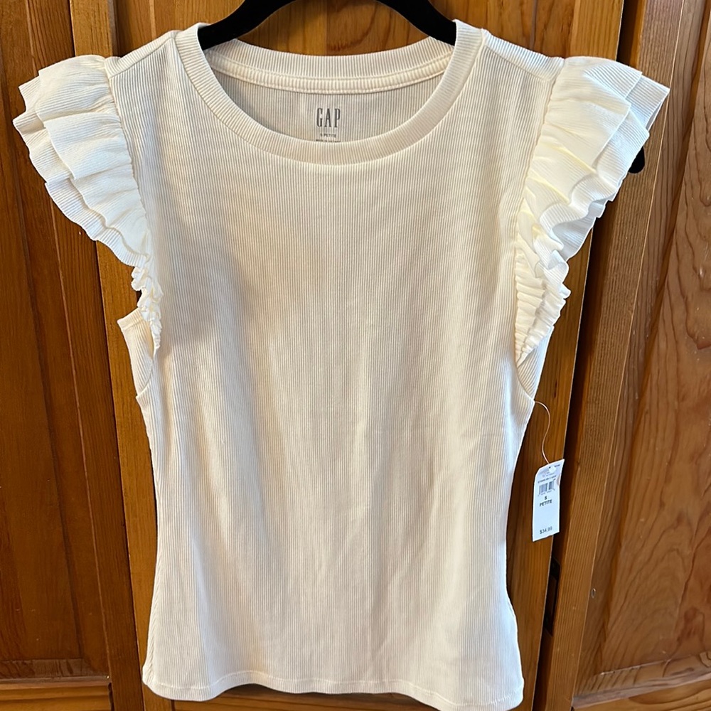 Gap Ribbed Flutter Sleeved Tee Shirt